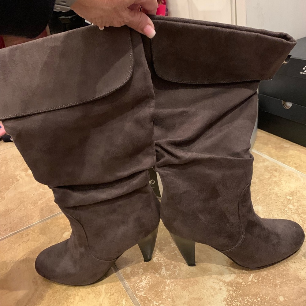 Mossimo Boots 8 Greyish brown